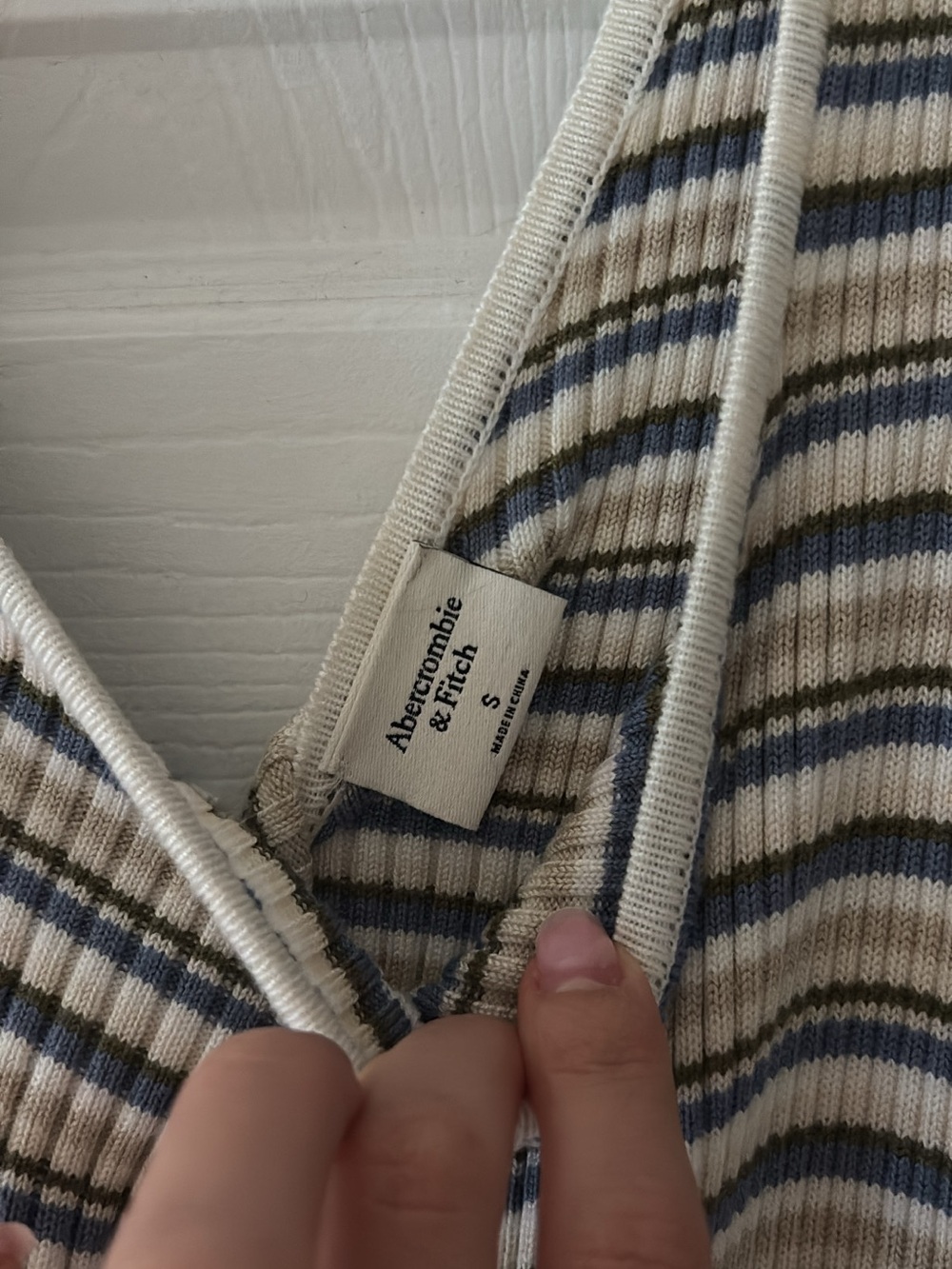 Abercrombie & Fitch Ribbed Maxi Dress in Cream, Navy, Beige - Picture 3 of 3
